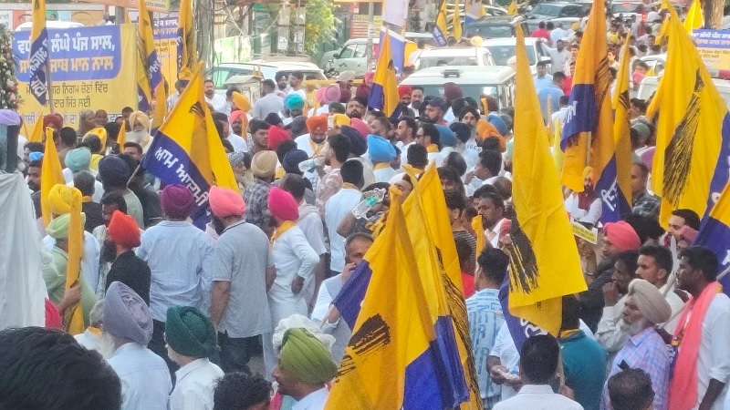 naidunia_image